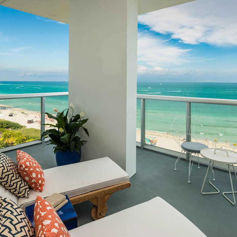 Amazing oceanfront apartment