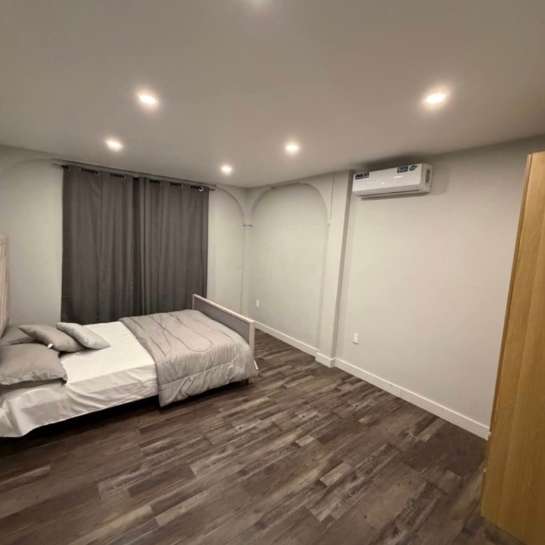 Luxury Apartment Building for Sale!