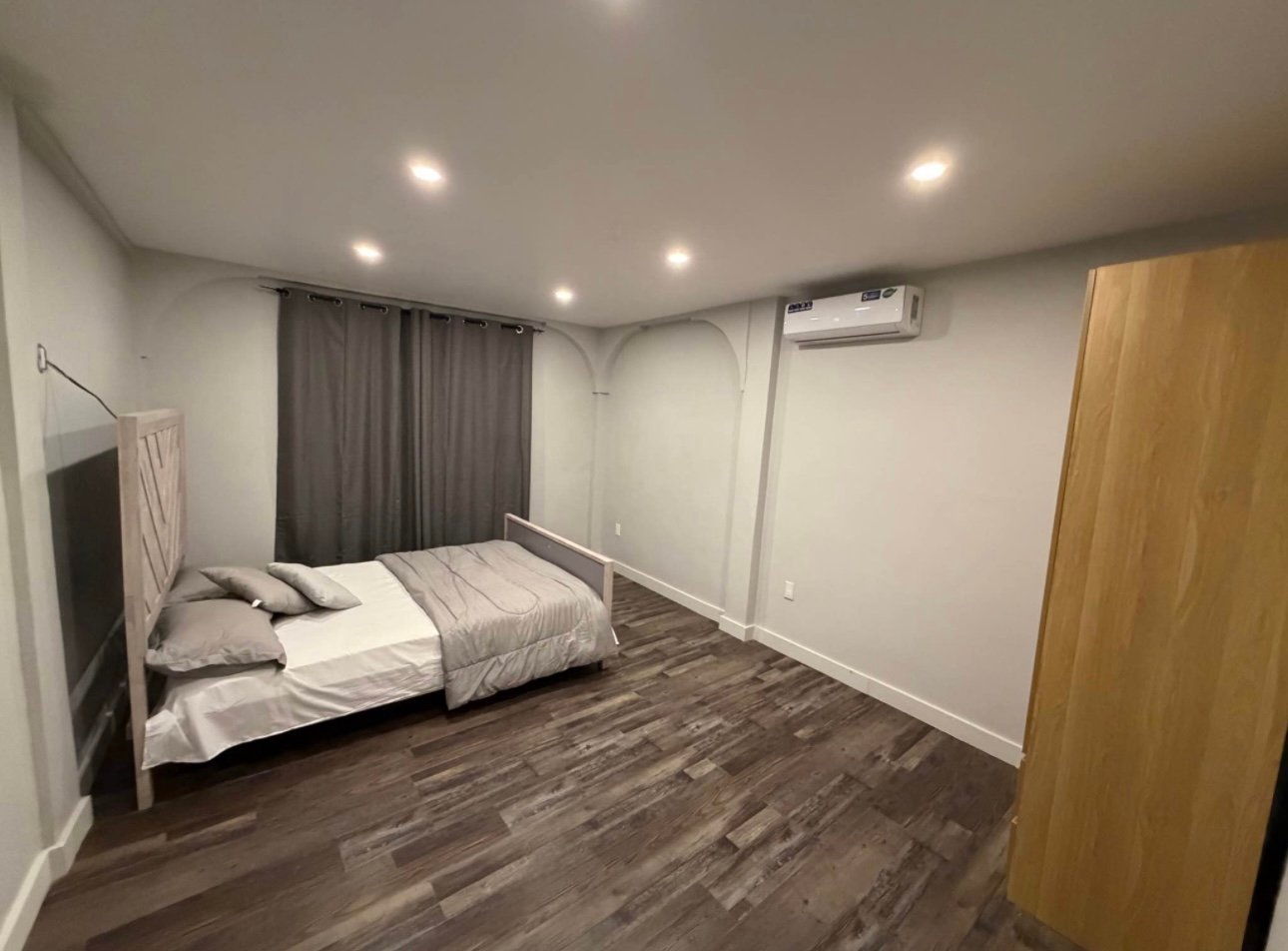 Luxury Apartment Building for Sale!