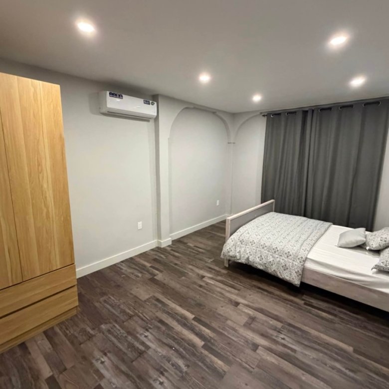 Luxury Apartment Building for Sale!