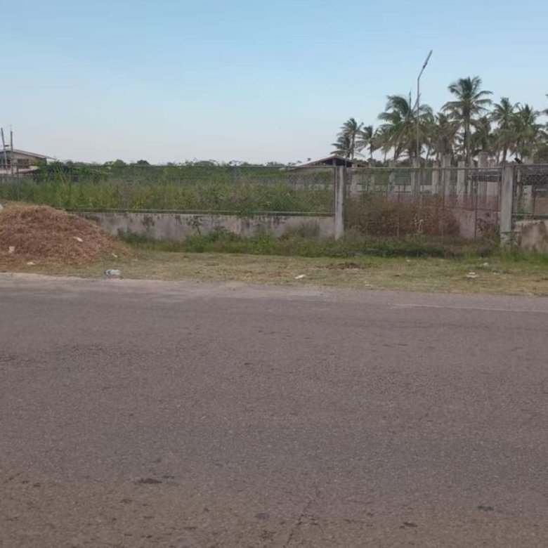 Empty Lot For Rent