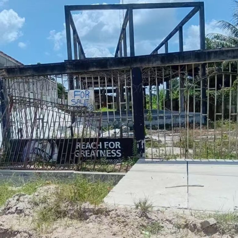 Bussiness Lot For Rent